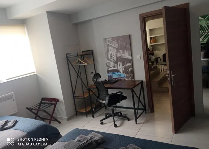 Patras\' Hitech Apartment