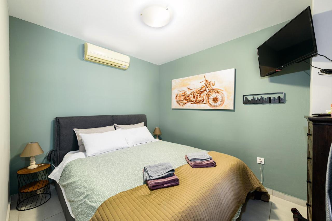 Apartment Patras' Hitech